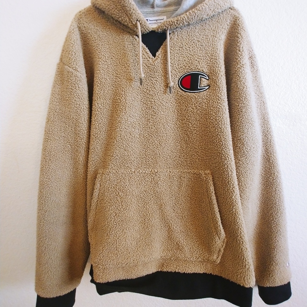 🚨SOLD🚨Champion

Men's Fleece Logo Hoodie